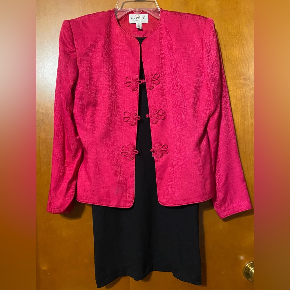Hot Pink silk Pape'll Petites Vintage Jacket with both frog closures & snaps.